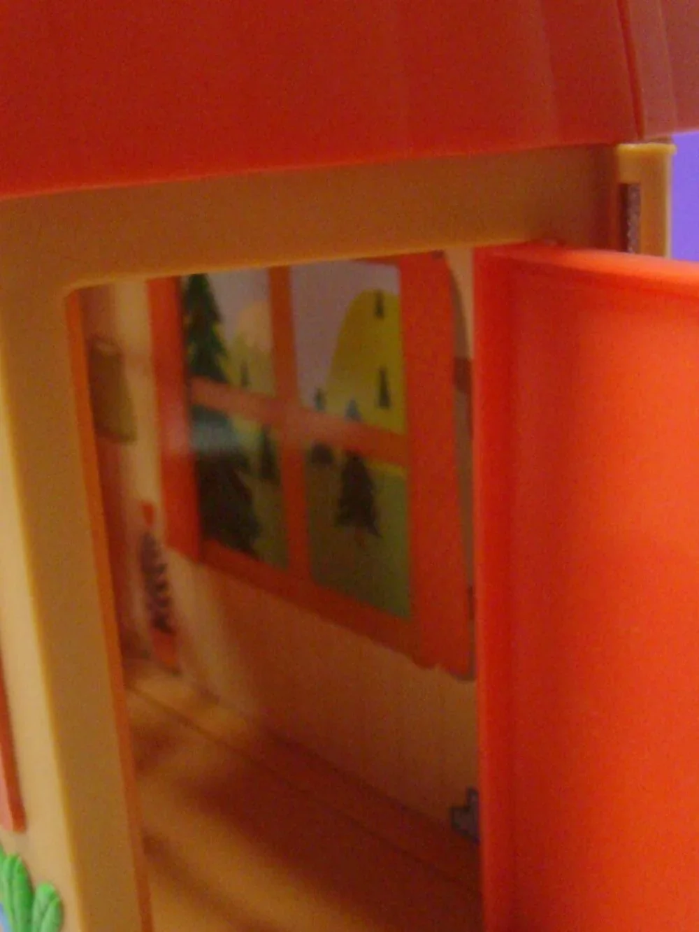 Peppa Pig Cozy Campsite Cabin W/5 Figures Peppa
